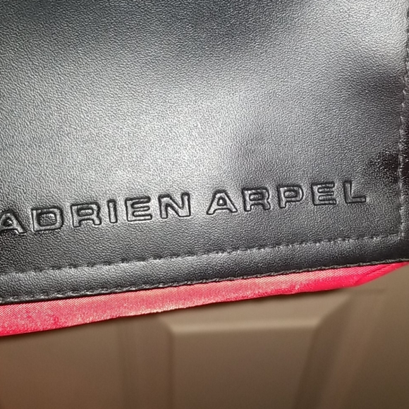 BLACK/RED TOTE - Picture 4 of 4